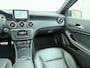 Mercedes-Benz A-klasse 180 Prestige AMG Styling Panoramadak Automaat