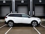 Peugeot 5008 GT-Line Avantage 1.2 PureTech 130pk Automaat 7-PERS. | LEDER | MASSAGE | DODE HOEK | CRUISE.C | PDC + CAM. VOOR | FOCAL