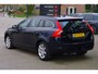 Volvo V60 2.0 D2 Momentum, Trekhaak, Stoelverwarming, Navigatie