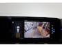 Mercedes-Benz GLB 180 Luxury 7-Persoons Panoramadak, Leder, Sfeerverlichting, Trekhaak, Apple Carplay/Android Auto