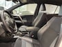 Toyota RAV4 2.5 Hybrid AWD Style | fabrieksnavi | trekhaak | stoelverwarming| LM velgen |