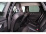 Volvo XC60 T5 AWD Inscription - IntelliSafe Surround - Parkeercamera achter - Verwarmde voorstoelen - Parkeersensoren voor & achter - Cruise control - Extra getint glas - Elektr. inklapbare trekhaak - 18' LMV