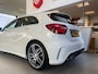 Mercedes-Benz A-klasse 180 Business Solution AMG,Automaat,Panoramadak,Navigatie,Achteruitrijcamera,Climate&Cruiscontrol,Spraakbediening,Trekhaak,Sport Interieur,Leder/Stof Bekleding,18 Inch Lmv