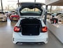 Mercedes-Benz A-klasse 180 Business Solution AMG,Automaat,Panoramadak,Navigatie,Achteruitrijcamera,Climate&Cruiscontrol,Spraakbediening,Trekhaak,Sport Interieur,Leder/Stof Bekleding,18 Inch Lmv