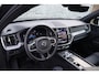 Volvo XC60 2.0 T8 Plug-in hybrid AWD Plus Black Edition | Adaptieve Cruise Control | Panoramadak | Stoel-/Stuur-/Voorruitverwarming | Dodehoek Detectie | 360° Parkeercamera |