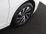Volkswagen Golf 1.4 eHybrid Style | SoH 97% | Navigatie | Adaptieve cruise control | Achteruitrijcamera | LED Plus verlichting | Stoel- en stuurwielverwarming | Dodehoek detectie | Elektrisch verstelbare besturing met geheugen |