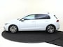 Volkswagen Golf 1.4 eHybrid Style | SoH 97% | Navigatie | Adaptieve cruise control | Achteruitrijcamera | LED Plus verlichting | Stoel- en stuurwielverwarming | Dodehoek detectie | Elektrisch verstelbare besturing met geheugen |