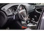 Volvo V40 2.0 T4 Business Sport R-Design | Trekhaak | Navigatie | LED