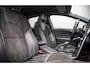 Volvo V40 2.0 T4 Business Sport R-Design | Trekhaak | Navigatie | LED