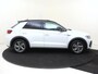 Volkswagen T-Roc 1.5 TSI R-Line | Trekhaak | Parkeerassistent | Achteruitrijcamera | Adaptieve cruise control | Digital cockpit pro | Stoelverwarming | CarPlay | Navigatie |