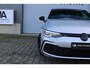 Volkswagen Golf 1.5 TSI HIGHLINE BUSINESS R | R LINE | KEYLESS | 19" BERGAMO | CAMERA | LED | DODEHOEK | ACC | SFEERVERLICHTING |