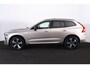 Volvo XC60 T6 Recharge AWD Plus Dark - LONG RANGE - Panorama/schuifdak - IntelliSafe Assist & Surround - 360º Camera - Harman/Kardon audio - Adaptieve LED koplampen - Verwarmde voorstoelen, stuur & achterbank - Parkeersensoren voor & achter - Elektr. bedienb. voorstoelen met geheugen - Draadloze tel. lader - Extra getint glas - Elektr. inklapbare trekhaak - 19' LMV