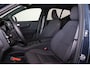 Volvo EX40 Extended Range Plus Black Ed. 82 kWh - IntelliSafe Assist & Surround - 20' LMV - Harman Kardon - Verwarmbare voorstoelen - Verwarmbaar stuur - Parkeercamera achter - Contrasterend dak - Getint glas v.a. B-stijl - Parkeersensoren voor & achter - Keyless - Geïntegreerd Google Maps navigatiesysteem - Apple CarPlay