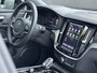 Volvo V60 2.0 T6 Plug-in hybrid AWD Plus Dark Adaptieve cruise control / BLIS / 360 camera / elektr. verst. Contourstoelen / stuur-,stoel-, voorruit verw. / Harman Kardon audio / Trekhaak / Keyless drive / All season banden