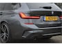 BMW 3-Serie Touring 318i M Pakket Laser licht! | Leer | Carplay | Stoelverw | Camera | Zeer Mooi en verzorgd exemplaar!