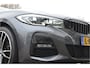 BMW 3-Serie Touring 318i M Pakket Laser licht! | Leer | Carplay | Stoelverw | Camera | Zeer Mooi en verzorgd exemplaar!