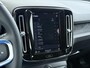 Volvo XC40 Recharge Core 70 kWh | ACHTERUITRIJCAMERA | APPLE CARPLAY | CRUISE CONTROL | DRAADLOZE TELEFOON LADER | RIJKLAARPRIJS INCL. 12 MND BOVAG GARANTIE