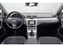 Volkswagen Passat Variant 1.8 TSI Highline / NL-Auto / Side-Assist / 7 Zitpl. / Navi / Cruise / Trekhaak / Stoelverw.