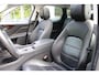 Jaguar F-Pace 2.0 Portfolio AWD 30T 300PK | NL-AUTO! | PANODAK | LEDER | STOELVERWARMING | CAMERA | EL. ACHTERKLEP | STUURVERWARMING | LIJNDETECTIE | VOORRUITVERWARMING |