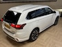 Mitsubishi Outlander 2.0 PHEV instyle | Navi | Stoel, Stuur & voorruit verw | Rockford | 18" | 100% Onderhouden!