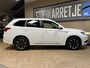 Mitsubishi Outlander 2.0 PHEV instyle | Navi | Stoel, Stuur & voorruit verw | Rockford | 18" | 100% Onderhouden!
