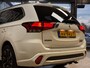 Mitsubishi Outlander 2.0 PHEV instyle | Navi | Stoel, Stuur & voorruit verw | Rockford | 18" | 100% Onderhouden!