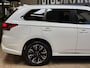 Mitsubishi Outlander 2.0 PHEV instyle | Navi | Stoel, Stuur & voorruit verw | Rockford | 18" | 100% Onderhouden!
