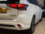 Mitsubishi Outlander 2.0 PHEV instyle | Navi | Stoel, Stuur & voorruit verw | Rockford | 18" | 100% Onderhouden!