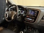 Mitsubishi Outlander 2.0 PHEV instyle | Navi | Stoel, Stuur & voorruit verw | Rockford | 18" | 100% Onderhouden!