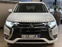 Mitsubishi Outlander 2.0 PHEV instyle | Navi | Stoel, Stuur & voorruit verw | Rockford | 18" | 100% Onderhouden!