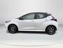 Toyota Yaris 1.5 Hybrid Executive | Navigatie | Dode hoek waarschuwing | Head up display | 17 inch LM-velgen |