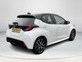 Toyota Yaris 1.5 Hybrid Executive | Navigatie | Dode hoek waarschuwing | Head up display | 17 inch LM-velgen |