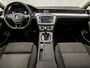 Volkswagen Passat 1.4 TSI ACT Sport 150Pk Automaat (PANORAMADAK, APPLE CARPLAY, NAVIGATIE, CAMERA, STOELVERWARMING ACHTER, ADAPTIVE CRUISE, GETINT GLAS, TREKHAAK, LED KOPLAMPEN, NIEUWSTAAT)