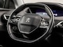 Peugeot 5008 1.2 PureTech Allure Sport 7 Persoons Automaat (FACELIFT, APPLE CARPLAY, GROOT NAVI, LEDER, 360 CAMERA, KEYLESS, SPORTSTOELEN, ELEK ACHTERKLEP, GETINT GLAS, LED KOPLAMPEN, TREKHAAK, NIEUWE APK, NIEUWSTAAT)