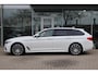 BMW 5-Serie Touring (g31) 520i M-Sport 184pk | Camera | Pano | Cruise | Climate | Memory | Carplay | LED | Trekhaak