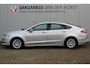 Ford Mondeo 2.0-180pk TDCi Titanium. Erg goed onderhouden en nette wagen, afkomstig van de eerste eigenaar. Lederen int. v.v. elektr. verstelb. verwarmbare stoelen + koelfunctie, navigatie, telefoonvoorb., LM wielen, metallic lak, elektr. achterklep, elektr. trekhaak etc.