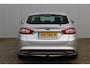 Ford Mondeo 2.0-180pk TDCi Titanium. Erg goed onderhouden en nette wagen, afkomstig van de eerste eigenaar. Lederen int. v.v. elektr. verstelb. verwarmbare stoelen + koelfunctie, navigatie, telefoonvoorb., LM wielen, metallic lak, elektr. achterklep, elektr. trekhaak etc.