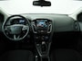 Ford Focus Wagon 1.0 Trend - Navigatie - Trekhaak - Lichtmetalen velgen