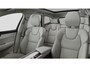 Volvo XC60 T8 Plug-in hybrid Ultra Bright Executive | Bowers & Wilkins | Actieve luchtvering met FOUR-C | Massagefunctie voorstoelen | 21" 5-Spaaks V-velg glanzend zwart Diamond Cut | Volvo Guard Alarm | Extra getint glas | Gelamineerde zijruiten rondom