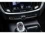 Volvo V60 2.0 T6 Recharge AWD Inscription | Panoramadak | 360 camera | Stoel- en stuurverwarming | Standkachel | Adaptive cruise control | Navigatie | Apple Carplay / Android Auto | Dode hoek detectie BLIS |