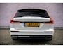 Volvo V60 2.0 T6 Recharge AWD Inscription | Panoramadak | 360 camera | Stoel- en stuurverwarming | Standkachel | Adaptive cruise control | Navigatie | Apple Carplay / Android Auto | Dode hoek detectie BLIS |