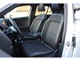 Volkswagen T-Roc 1.5 TSI 150pk Sport Black Style DSG AUTOMAAT / Panorama dak / Navigatie / LM 18 inch / Camera / Parkeersensoren / Elektr klep