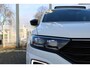Volkswagen T-Roc 1.5 TSI 150pk Sport Black Style DSG AUTOMAAT / Panorama dak / Navigatie / LM 18 inch / Camera / Parkeersensoren / Elektr klep