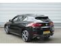 BMW X2 sDrive20i 192pk High Executive AUTOMAAT NL-Auto NAP 1e Eigenaar Panoramadak Clima Cruise Navi HUD El. Klep Trekhaak 1800kg