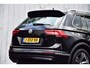 Volkswagen Tiguan 1.5 TSI ACT Highline Business R | Pano-dak | Trekhaak | NL-Auto |