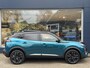 Peugeot 2008 1.2 Hybrid 145 PK GT | Automaat Hybride | DEMO met €8.500 Korting | Panorama Schuif-/Kanteldak | Navigatie | 360 Graden Camera | Keyless Entry | Full LED Verlichting | Zwart Dak | Climate Control | 18" Lichtmetalen Velgen Evissa | Sportstoelen | Hoge Zitpositie | Parkeersensoren V+A | Adaptieve Cruise Control |