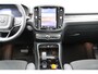Volvo XC40 Extended Range Ultimate 82 kWh | Schuif/kanteldak | BLIS | 360 Camera | Trekhaak | H&K Audio | 20" LMV
