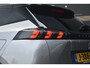 Peugeot e-2008 EV GT 50 kWh 3 Fase | Schuif-/Kanteldak | Stoelverwarming | Alcantara | Achteruitrijcamera | Voorruitverwarming | Navigatie | !!