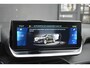 Peugeot e-2008 EV GT 50 kWh 3 Fase | Schuif-/Kanteldak | Stoelverwarming | Alcantara | Achteruitrijcamera | Voorruitverwarming | Navigatie | !!