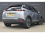 Peugeot e-2008 EV GT 50 kWh 3 Fase | Schuif-/Kanteldak | Stoelverwarming | Alcantara | Achteruitrijcamera | Voorruitverwarming | Navigatie | !!